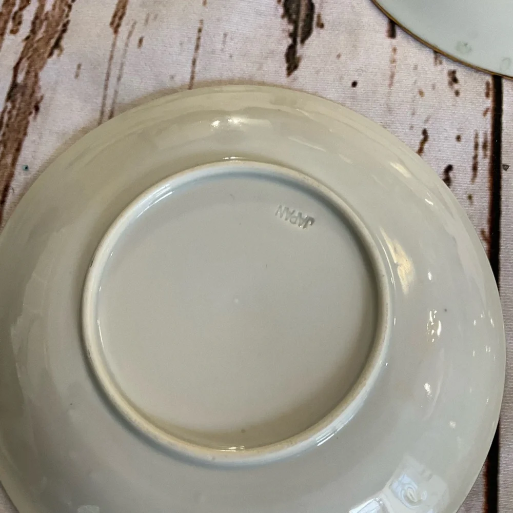 Vintage three 6”